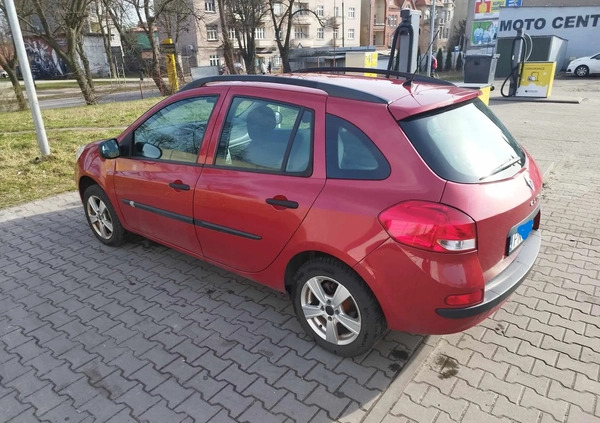 Renault Clio cena 11000 przebieg: 141704, rok produkcji 2010 z Gniezno małe 92